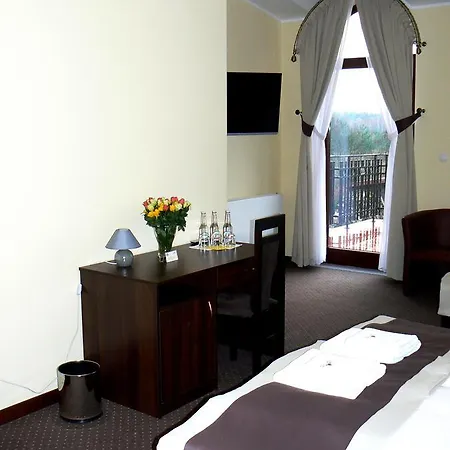 Hotel I Restauracja Różany Dwór